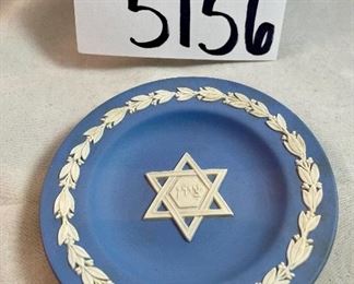 Lot 5156. $30.00. This lot includes a 4.5" round Wedgewood Star of David Star pin plate, and a Lenox Kiddush Cup (4.5"hx3.5" dia) with an octagonal edge.