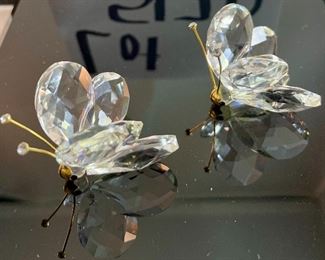 Lot 5170. $60.00. Lot of 4 Swarovski Crystal Butterflies and 1 inspired butterfly. Lg. 2"h x 2"w x 2.25"d (antenna was reattached), Marked med: 2"h x 1.75"w x 2"d, 2 small: 1.25"w x 1"h x 1"d, unmarked med: 3"w x 1"h.