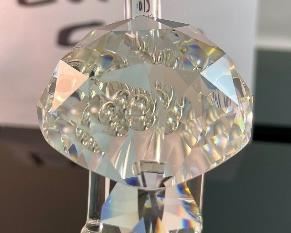 Lot 5176. $45.00. Beautiful Vintage Crystal Zoo Flamingo, 1987 signed by Olga Plom on crystal base w/2 small flowers 4.5"h x 2.5"d x 2"w . Swarovski signed 3" crystal toucan w/frosted bill and branch. SOOO cute!