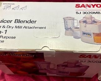 Lot 5192. $40.00ea pair. Sanyo Juicer Blender Wet&Dry Mill Attachment 3-in-1 Multipurpose Machine Model: SJ3020MB. We added an Extra Blender Attachment SJ3B (also blender attachment is available alone in 5194). New in boxes, untested. We have 3 of this lot. 