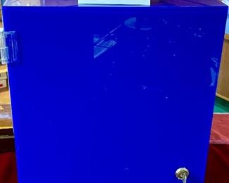 Lot 5224. $225.00  Waterman Paris 12 Pen Display Case with Lock and Keys.  This doesn't Light but is a classy display for you Waterman Collection, Pen display slides out for easy changes.  13.5" W x 11" D x 15" T