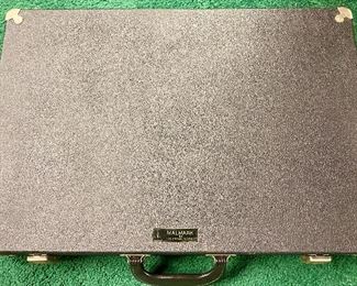 Lot 5231A  $600.00 .Like New Malmark 25 note Choirchime Set, in original case. Great condition! Malmark Inc. New Britan, PA.  One set sold on Ebay for $899.00 in Dec. 2020.  These sets rarely available.  Original cost over $1200.00. 