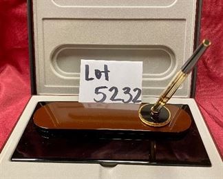 Lot 5232. $75.00 Parker Premier Collection Desk set with Electroplated Gold Pen with Jet Crystal Base: 12" L x  3" W