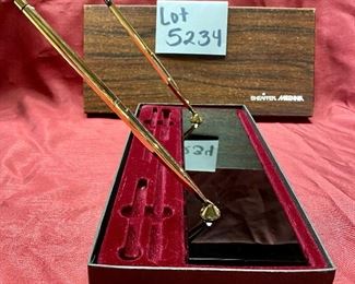 Lot 5234. $50.00. Schaeffer Millennia Double Pen/Pencil Set. Electroplated Gold Pen & Pencil JC1 Jet Crystal Base: 12" L x 3" W