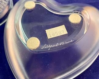 Lot 5133. $108.00. Hey Valentine!  Oscar De La Renta Austrian Crystal Heart Clock (3.5"w x 3.5"h), Pretty Lalique 2 pc box. Signed 4.25"x4" and the Art of Rene Lalique Coffee Table Book