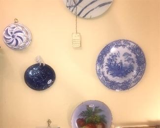 Items Located In Dining Room
