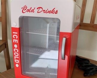 Mini Fridge 