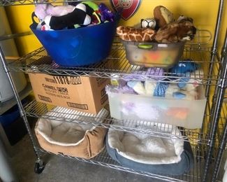 dog beds, dog toys, pet products 