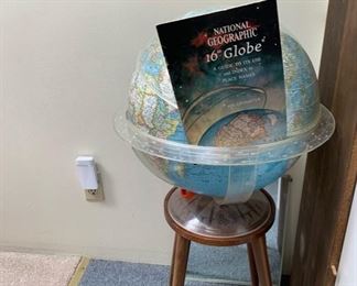 national geographic 16" globe 