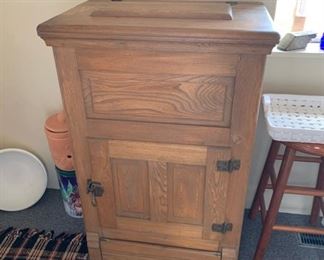 Vintage Wooden Ice Chest 