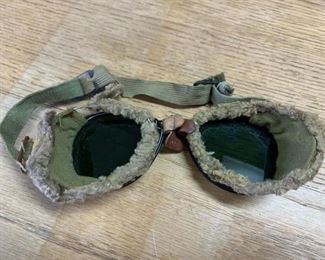 WWI Antique Fur Lined Pilot Aviation Goggles with Case 