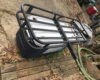 Hitch mounted luggage carrier