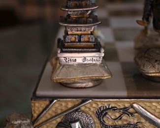 Pierro Benzoni "Battle of Nagashino" samurai chess set