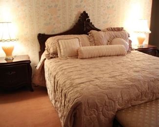 Karges king bedroom set