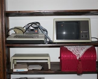 Vintage Apple computer