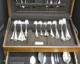 4473 - 84Pcs English Gadroon Sterling - Gorham