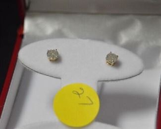27 - 1Ct Round Diamond Earrings