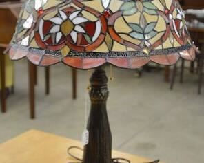 225R - Leaded Glass Lamp