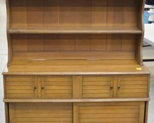 3651 - 2 Pc Pine Hutch