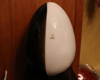 Vetri Murano Mid Century Modern Two Tone Glass Egg Lamp w/ Black Fiber Glass Pedestal (Working Light) - Asking Price : $300