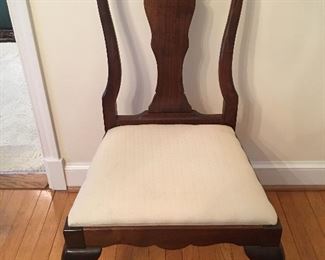 Set of 8 Traditional Solid Cherry Queen Anne Chairs (2 captain/arm and 6 straight/side)