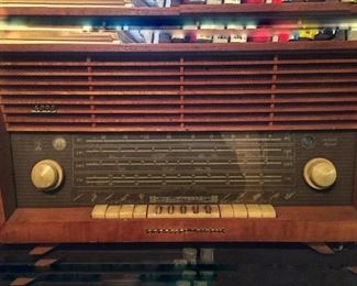 Vintage Grundig Majestic 4095, parts or repair 