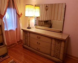 MCM Mid Century Bassett White Washed 4 pc Bedroom Set: Dresser with Mirror, 2 Tiered Chest of drawers & Full size Head & Footboard with side rails (EUC) Dresser 62'W X 18.75"D X 30.5"H with mirror 44"W x 34.75"H Chest: 40"W x 18.75"D x 45."H Headboard 56"W x 8.5"D x38.5"H $1795 set  