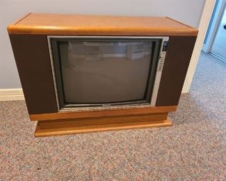 Magnavox console TV