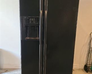 Maytag side by side refrigerator 