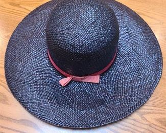 Black straw hat