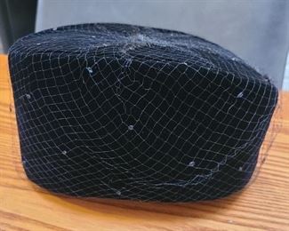 Vintage black velvet w/netting pill box hat