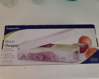 Progressive brand
Onion chopper
*brand new