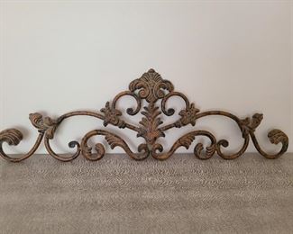 Medium size wrought-iron wall art/decor