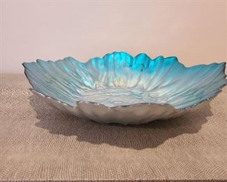 Side view - glazed decorative bowl