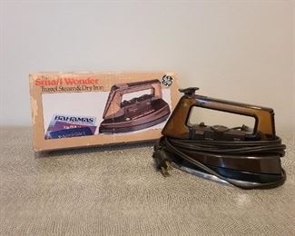 The Small Wonder 
Travel steam & dry iron