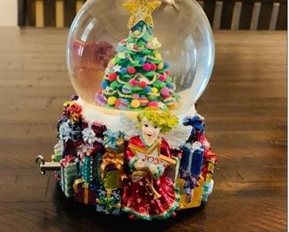 Radko ~ music box 
Revolving O' Christmas Tree
2nd side
🔹️in original box🔹️