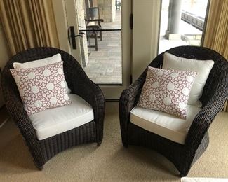 Pottery Barn Outdoor Wicker Chair Set