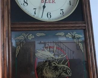 Moosehead Beer Clock. Love it.