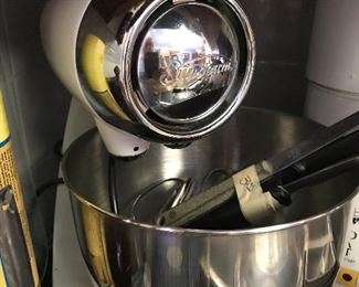 Great Sunbeam mixer and bowl