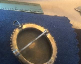 back of cameo marked 800