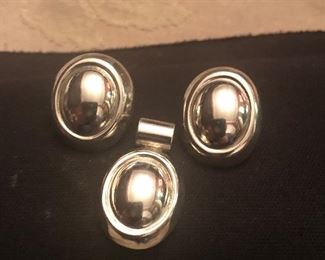 sterling silver set-pendant and  pierced earrings  mint 