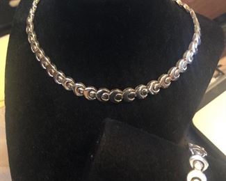 fabulous all sterling modern choker and bracelet- w/ several extra links for sizing either piece-  heavy solid sterling here  90 gr. on necklace ,38 gr on bracelet , 19 gr in extras    $199 set or will separate if needed and split the extra pieces 