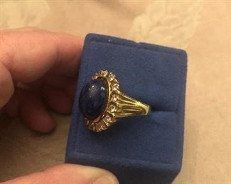 side view of 18k diamond and lapis  R.Stone ring 