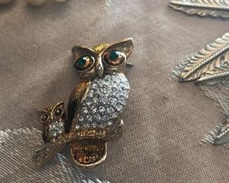 Good quality owl costume pin $9
