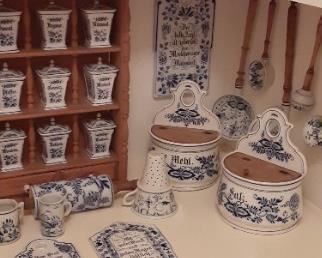 Paetsch and Waectersbach Spice Rack