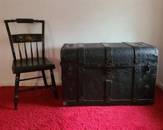 Steamer Trunk Chair