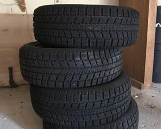 TOYO Set of 4 Steel Belted Radial Tires