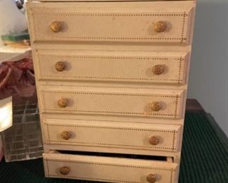 SMALL VINTAGE JEWELRY BOXES