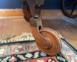 FRONT WHEELS ON SERVICE CART