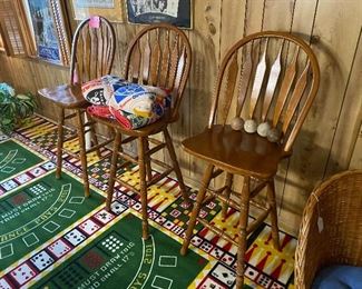 3 Oak barstools